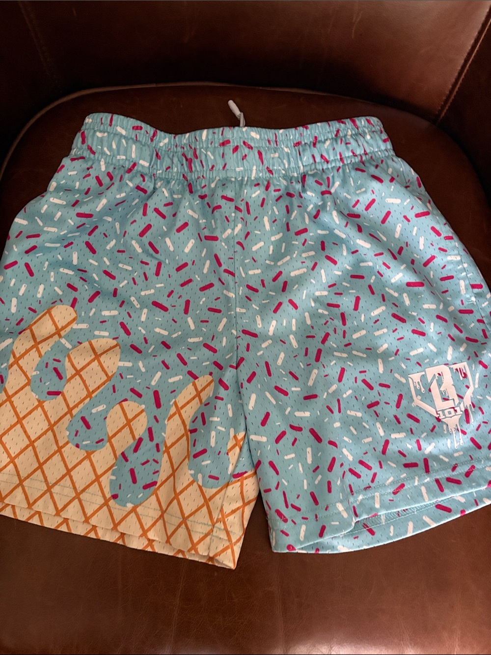 Baseball 101 ice creme short youth medium